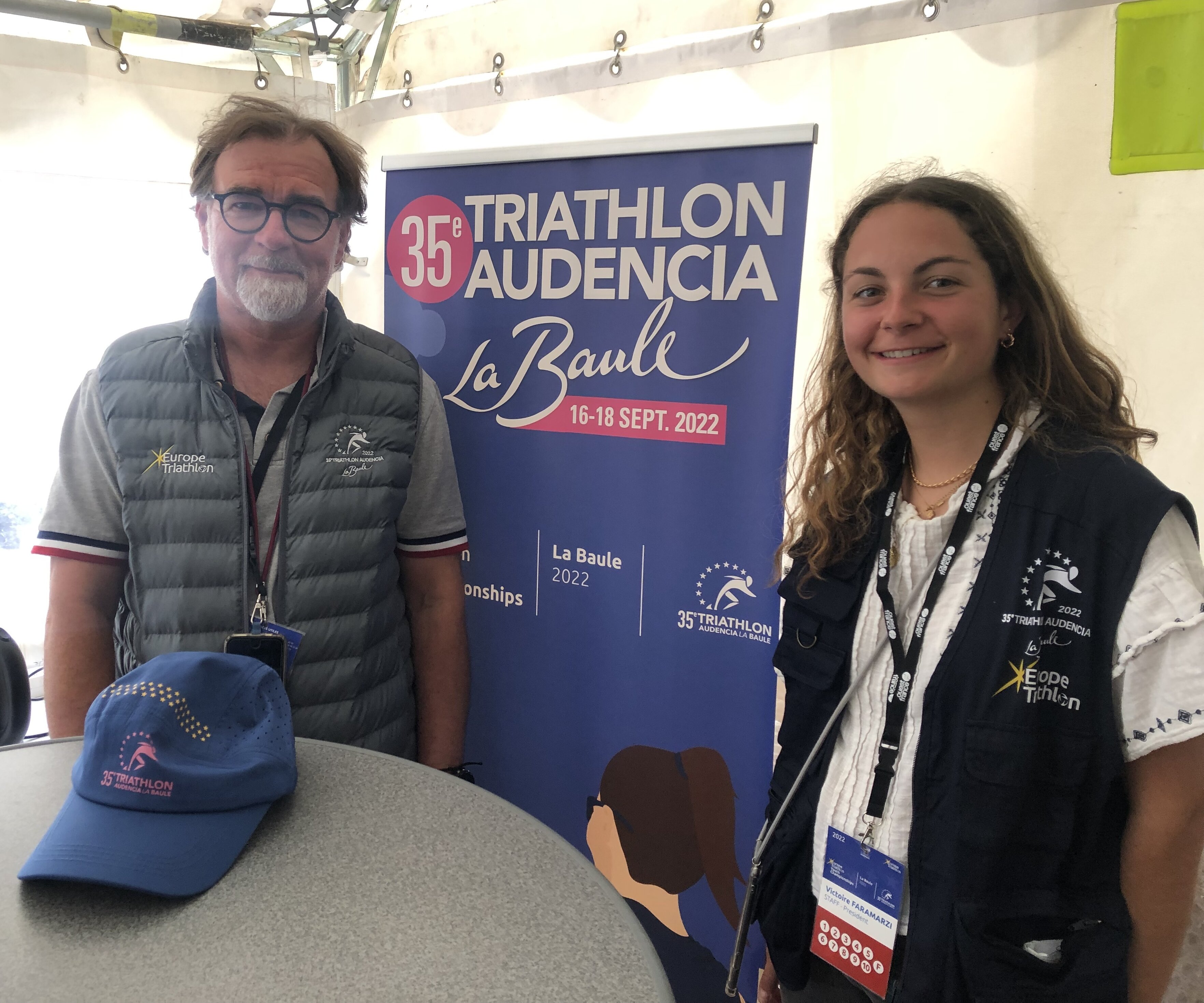 Hervé Delaunay est directeur du triathlon et Victoire Faramarzi, présidente de l’association étudiante dédiée pour l’édition 2022. - © Campus Matin