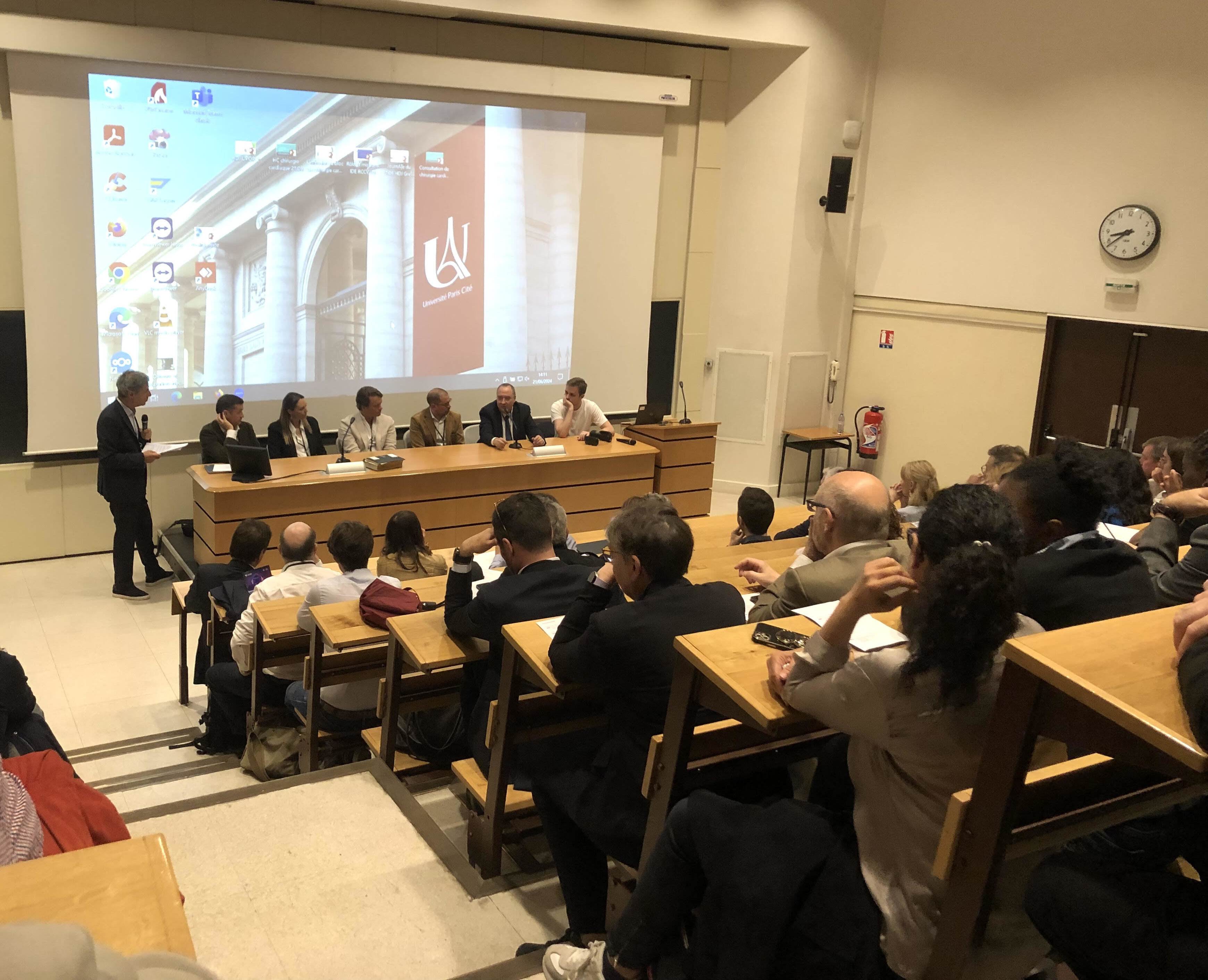 Une conférence s’interrogeait sur la façon dont les start-up et entreprises envisagent le futur numérique de la formation. - © M. Dessaux/Campus Matin