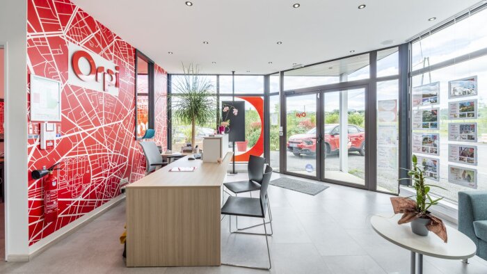Le réseau Orpi compte plus de 1 400 agences immobilières en France - © Orpi