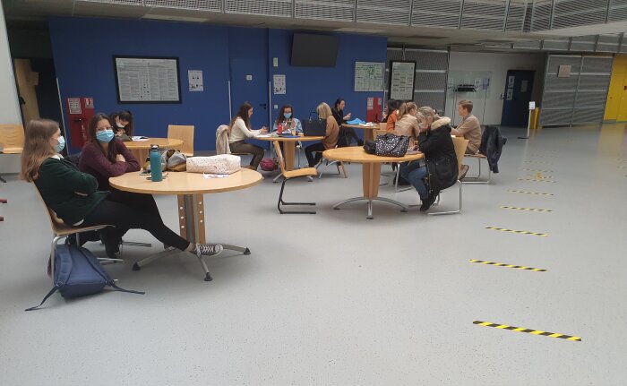 Dans les amphis et les classes de TP, les mesures sanitaires sont appliquées sans difficulté.  - © Marine Dessaux