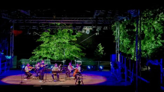 Julien Martineau, Thibaut Garcia et le Quatuor Yako au Jardin Raymond VI à Toulouse d’été en 2019. - © Toulouse Festival