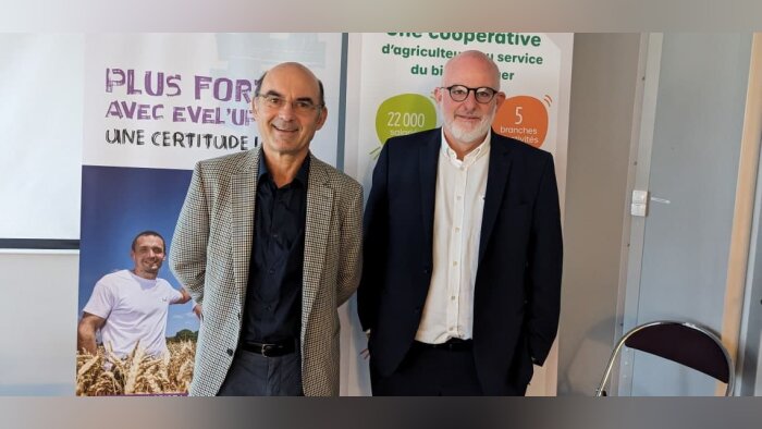 Arnaud Degoulet, président d’Agrial, et Philippe Bizien, président d’Evel-up, lors d’une conférence  - © D.R.