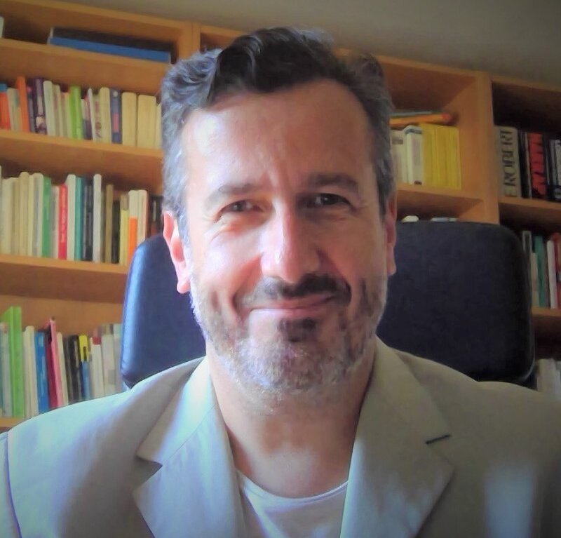 Laurent Rouveyrol est professeur à l’Université Sorbonne Nouvelle. - © D.R.