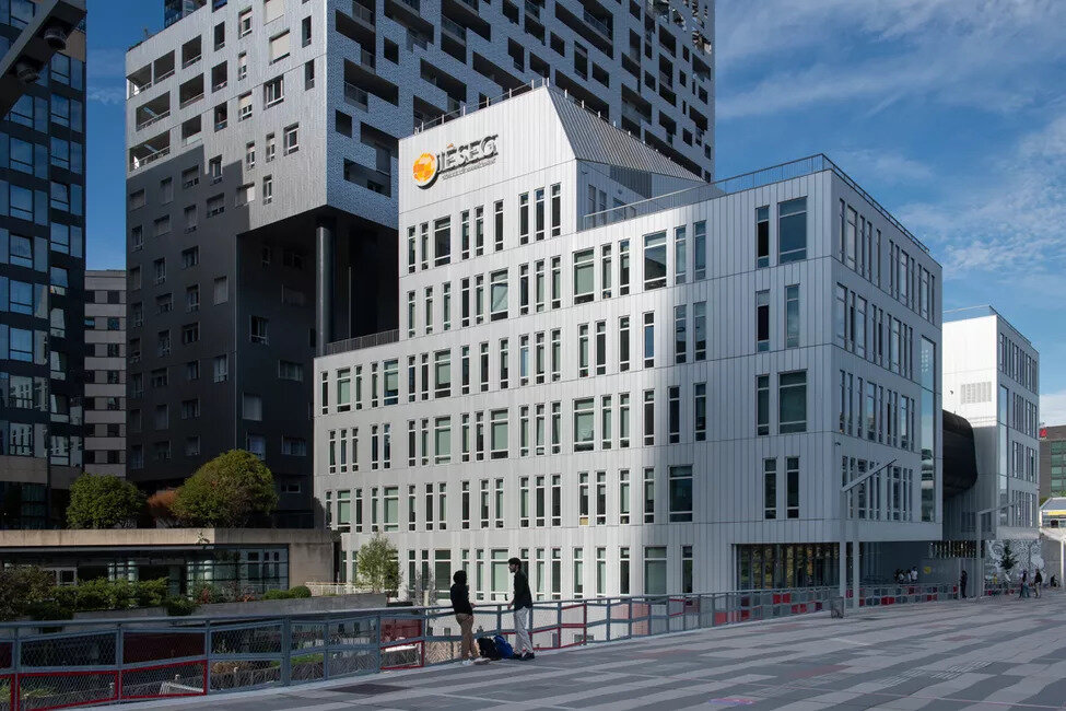 L’école de commerce Iéseg est implantée à La Défense et à Lille. - © Iéseg