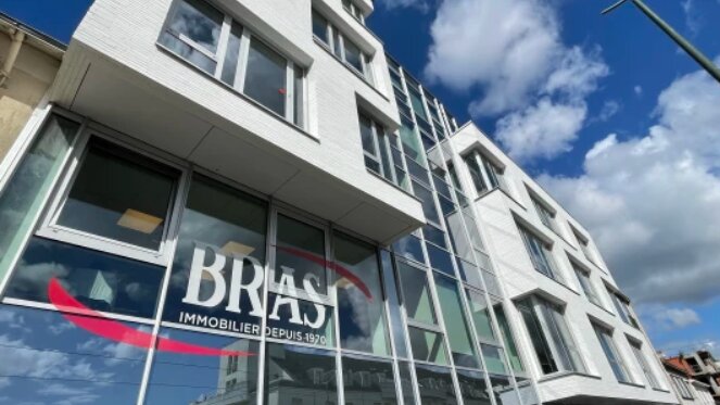 BRAS Immobilier recrute son.sa futur.e Hôte.sse d’accueil