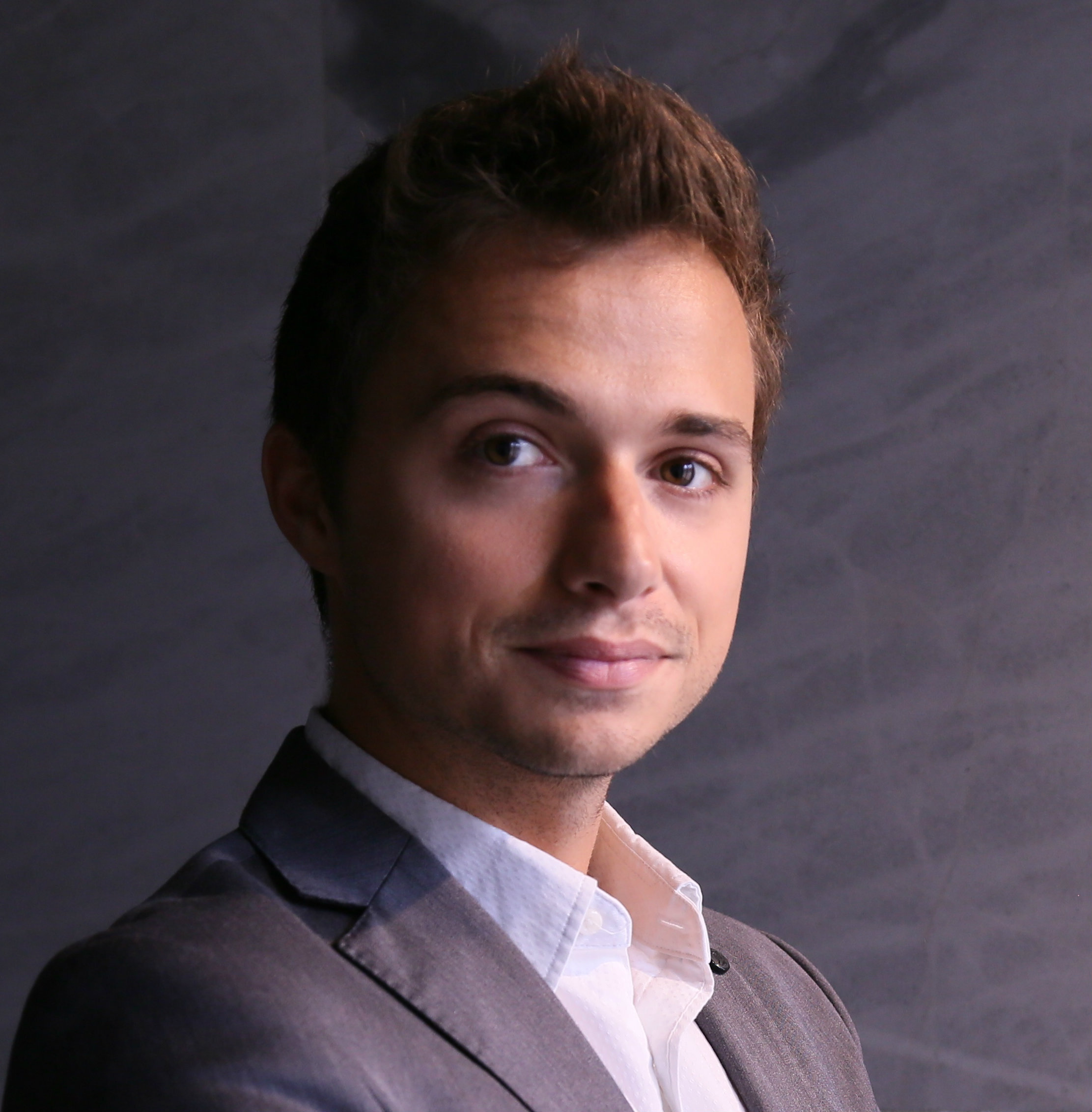 En plus d’être chef de cabinet de la ministre, Lucas Tourny est désormais conseiller diplomatique. - © D.R.