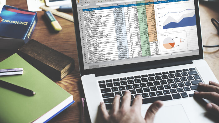 Un CRM est un logiciel à ne pas confondre avec un ERP ! - © Rawpixel Ltd.