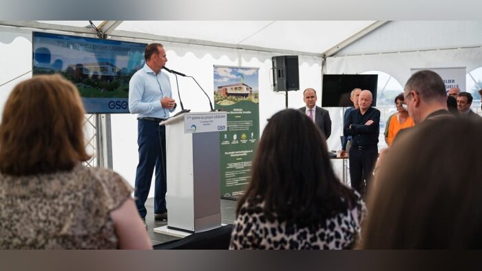 Biocontrôle, Amoéba pose la première pierre de son usine à Cavaillon