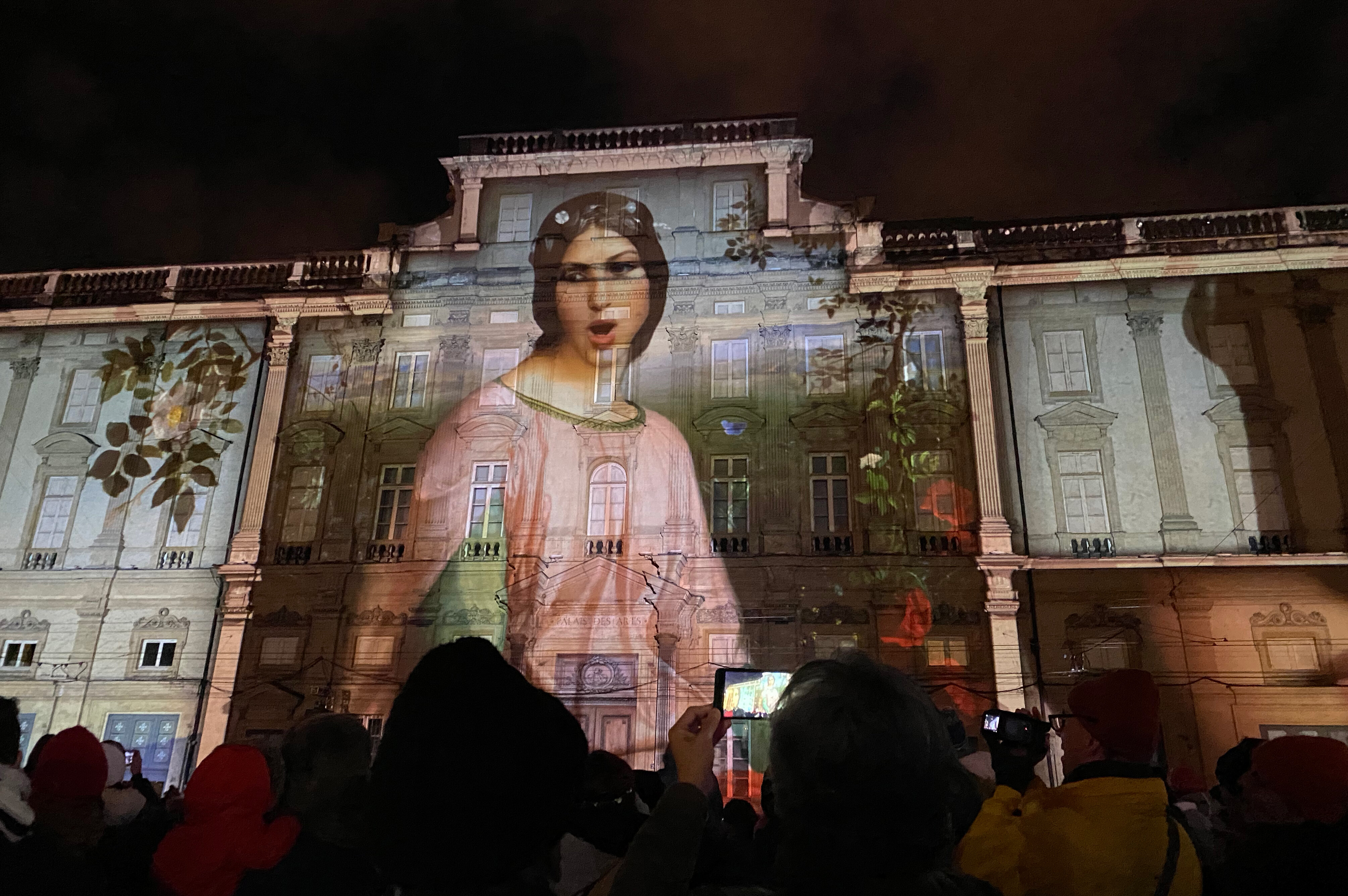 Pendant le spectacle GrandMix, tableau « Fleur des champs » de Louis Janmot (1845). - © Anooki