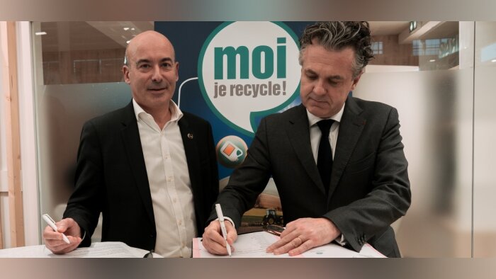 Christophe Grison, président d’Adivalor, et Christophe Béchu, ministre de la Transition écologique, - © D.R.